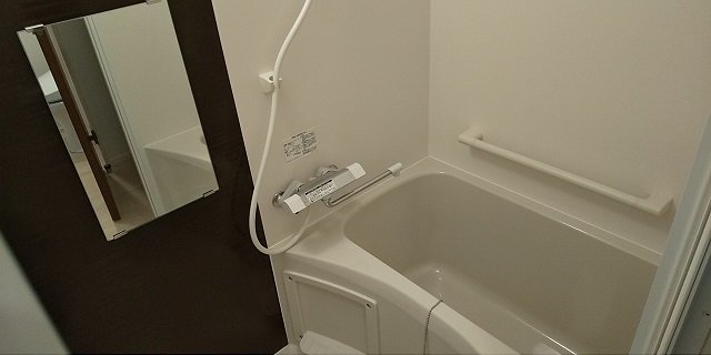 バス・シャワールーム　お風呂で日々の疲れを落としましょう