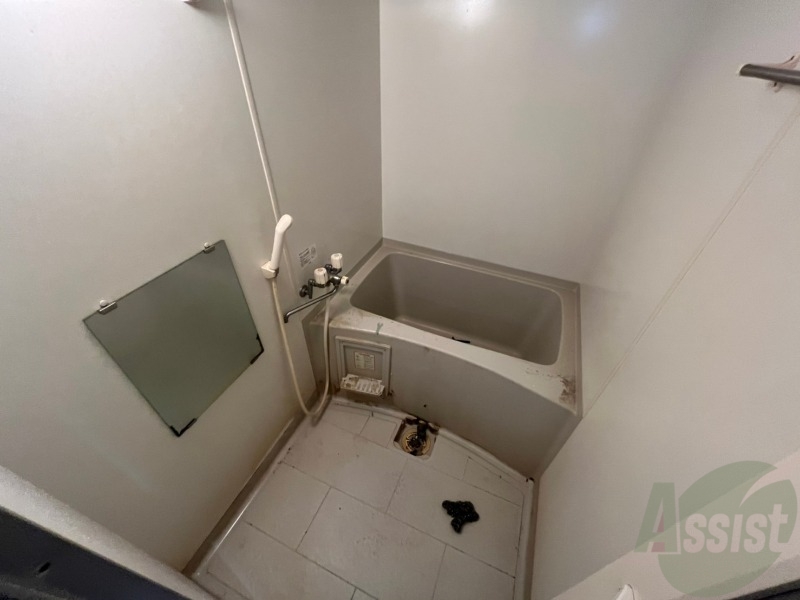 バス・シャワールーム　ユニットバスです。疲れを癒すのに欠かせませんね！