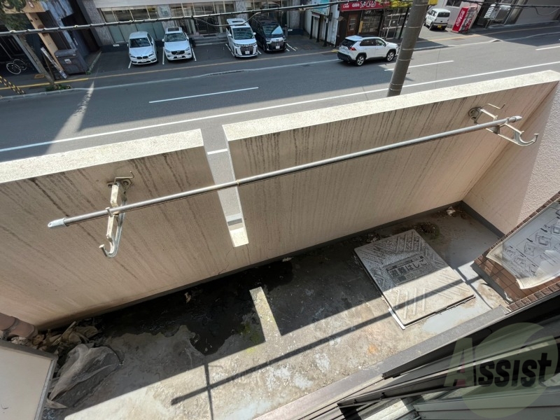 バルコニー　バルコニーです。天気の良い日には外干しができます！