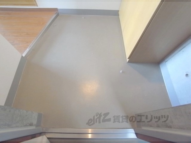 玄関　玄関広めです