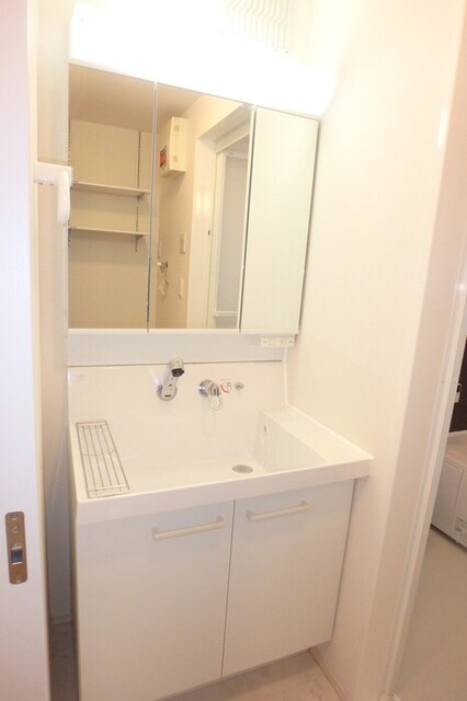 洗面設備　洗髪洗面化粧台