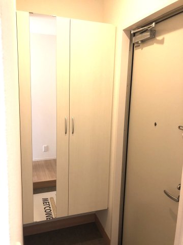 玄関　シューズボックス