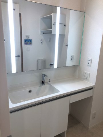 洗面設備　洗髪洗面化粧台