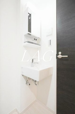 洗面設備　独立洗面台です。