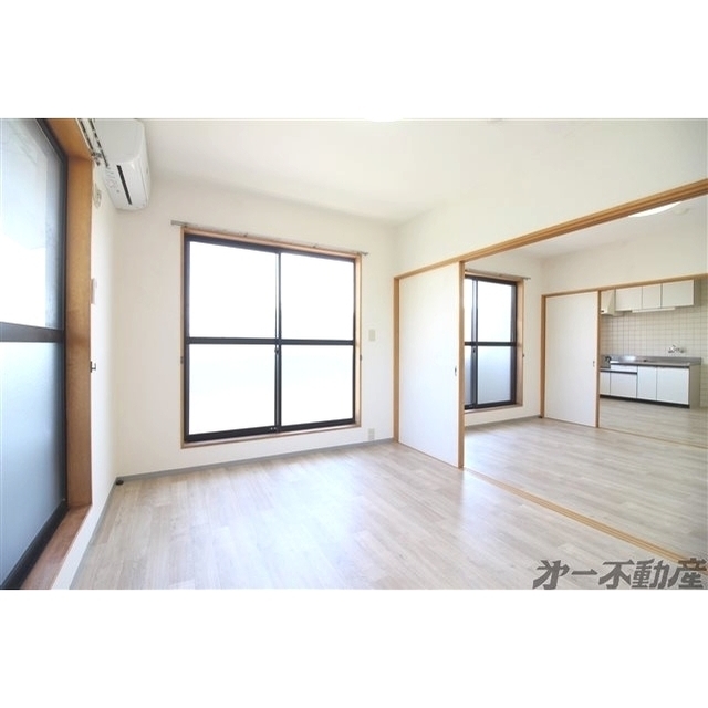 建物外観　洋室