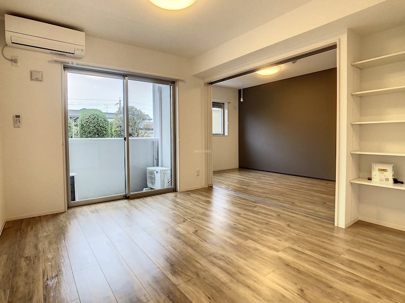 居室・リビング　※他部屋※