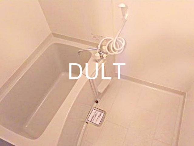 バス・シャワールーム　バスルームです。