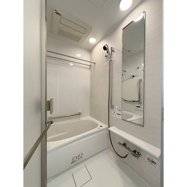 バス・シャワールーム　※写真は同タイプ住戸です。
