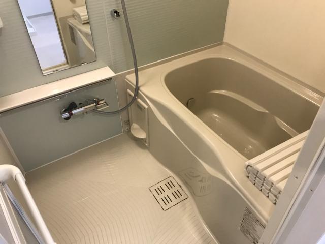 バス・シャワールーム　バス