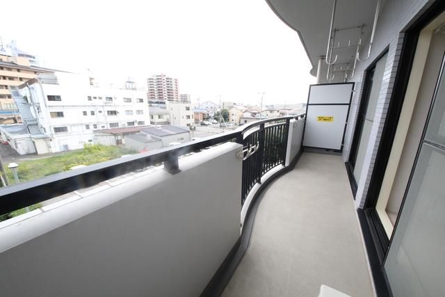 バルコニー　※同建物　同タイプ間取り設備施工例　現況優先