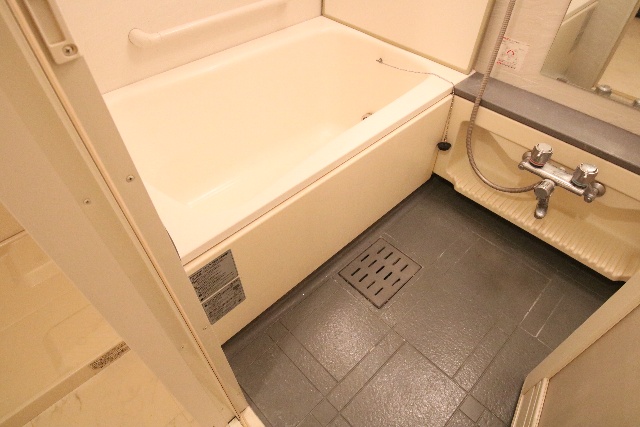 バス・シャワールーム　※別号室の参考写真です※