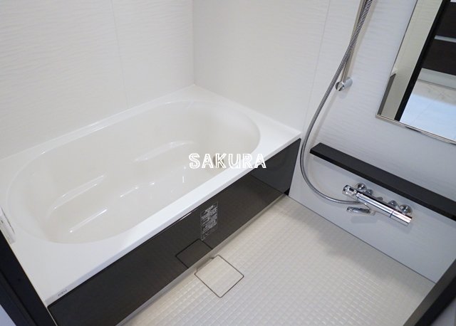 バス・シャワールーム　雨の日にも安心の浴室乾燥機付き♪