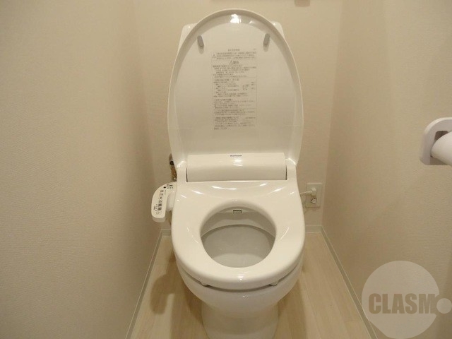 トイレ　温水洗浄便座