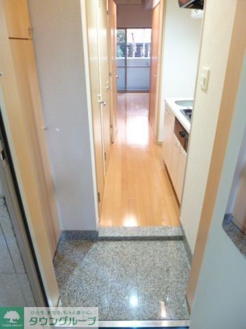 玄関　お部屋探しは株式会社　タウンハウジング　までお気軽にお問合…