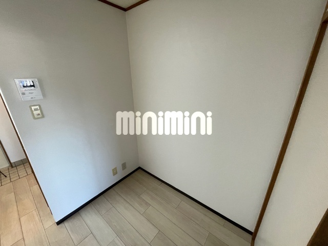 その他　段差がない玄関です。