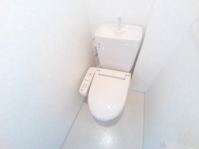 トイレ　参考写真（同物件他号室）