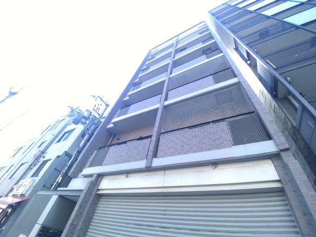 建物外観　オートロック付の駅近物件です