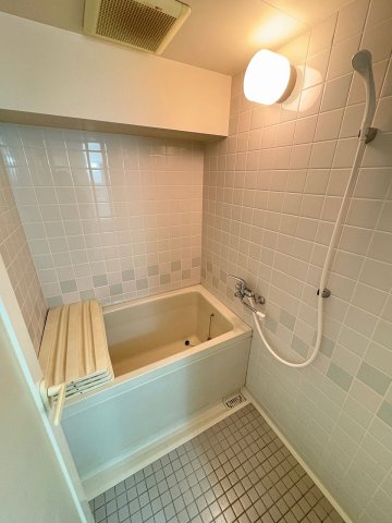 バス・シャワールーム　別部屋参考写真