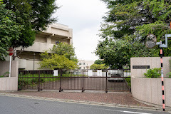 中学校　馬込中学校（中学校）まで413m