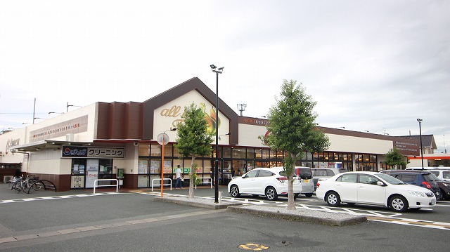 スーパー　遠鉄ストア 富塚店（スーパー）まで950m