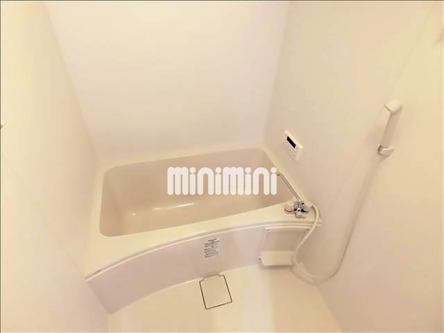 バス・シャワールーム　お風呂の様子です。