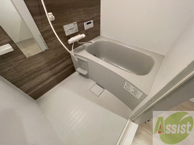 バス・シャワールーム　お風呂になります。一日の疲れを癒してくださいね。