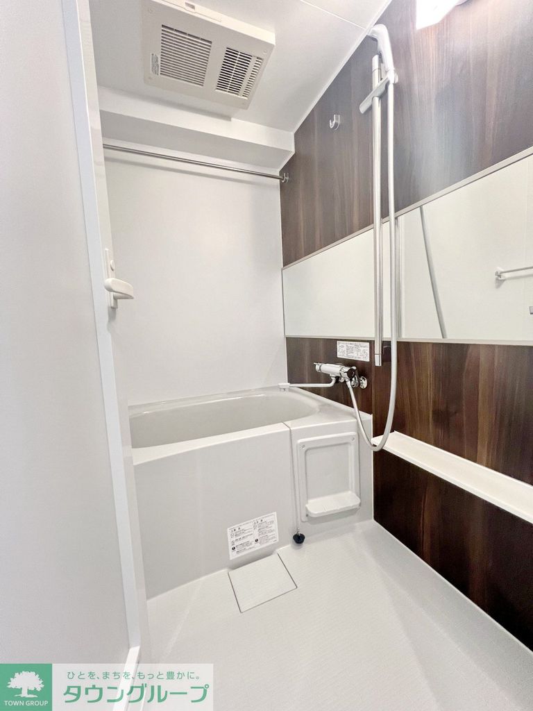 バス・シャワールーム　同物件別部屋写真