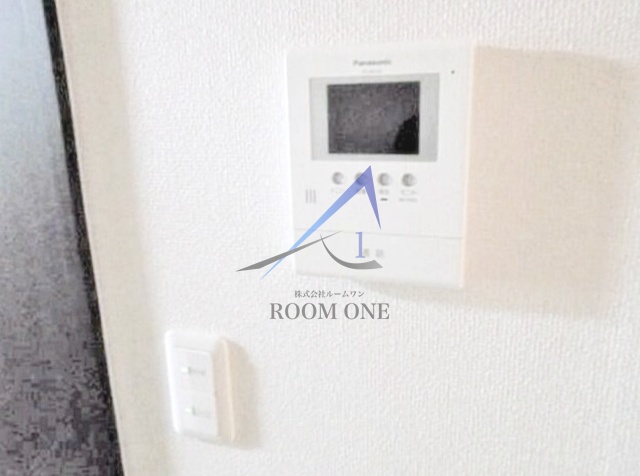 セキュリティ　モニター付きインターホンです。