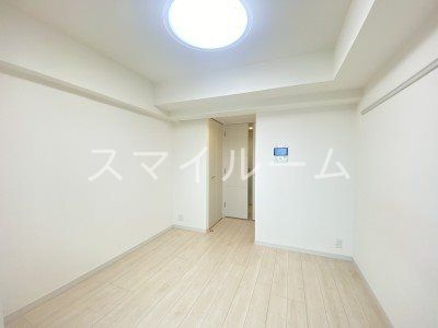 居室・リビング　別部屋参考写真となります。