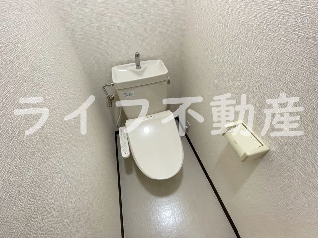 トイレ　落ち着いたトイレです