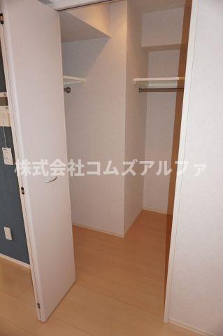 収納　ジェイ・エス・ティ横浜東　収納