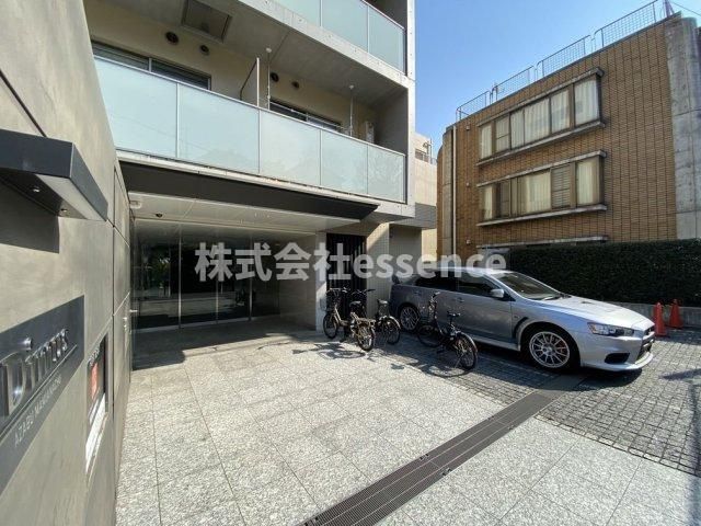 駐車場　弊社ではオンライン対応・現地対応可能です♪