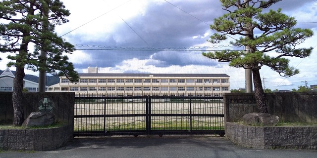 中学校　基山町立基山中学校（中学校）まで650m