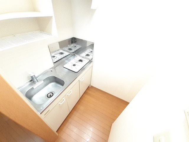 キッチン　※別号室の写真です。