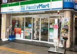 コンビニ　ファミリーマート巣鴨駅前店（コンビニ）まで100m