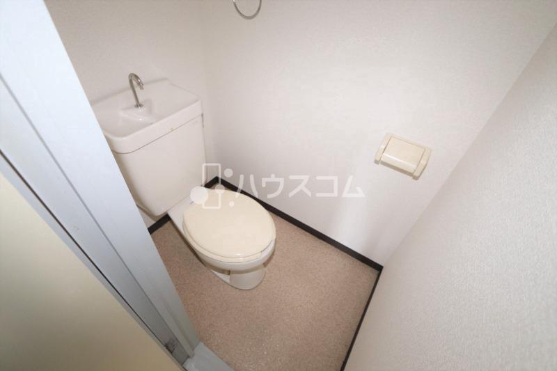 長井マンションのトイレ写真