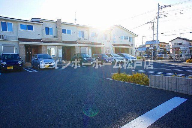 駐車場　カースペースがあります