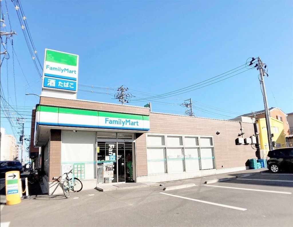コンビニ　ファミリーマート宮町４丁目店（コンビニ）まで480m
