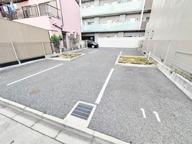 駐車場　平面駐車場