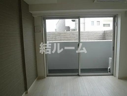 居室・リビング　別号室参考写真