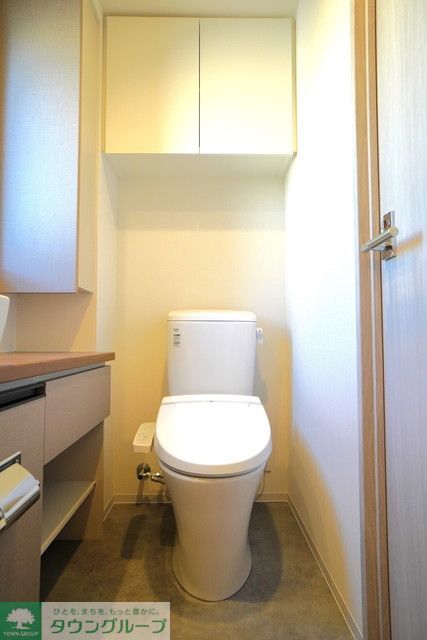 トイレ　※写真は同タイプ住戸です。