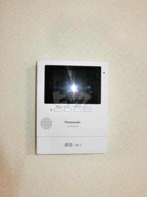 セキュリティ　来客の顔が見えて安心！TVモニターホン付きです♪