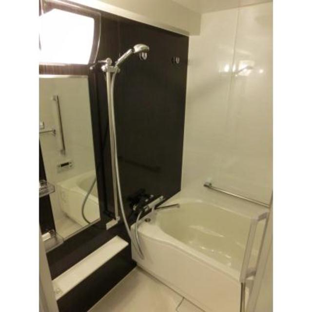 バス・シャワールーム　※写真は同タイプ住戸です。