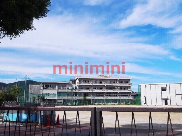 中学校　島本町立第二中学校（中学校）まで1914m