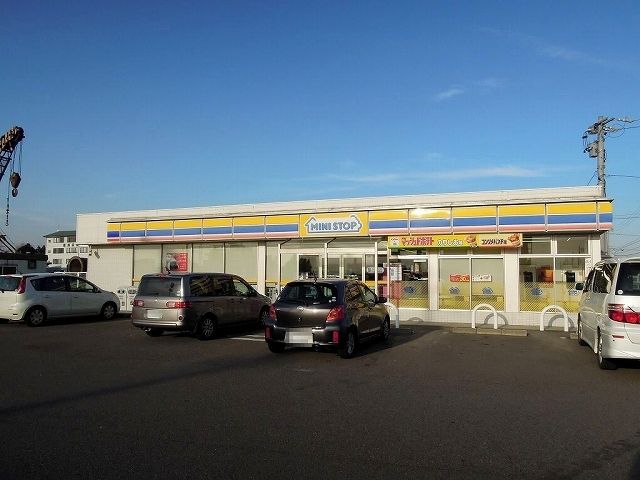 コンビニ　ミニストップ岐阜一日市場店（コンビニ）まで550m