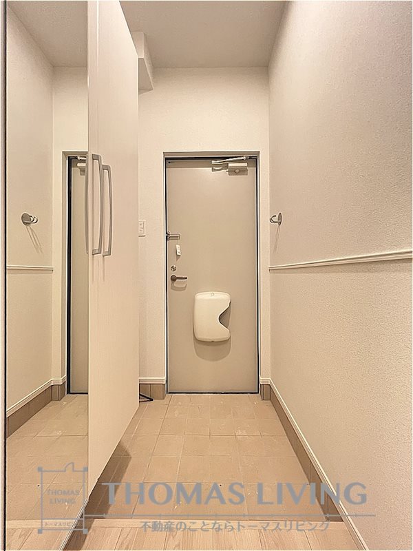 玄関　※同シリーズの写真をご参照下さい。