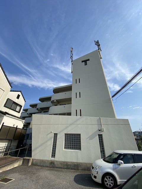 建物外観　落ち着いた雰囲気の外観です