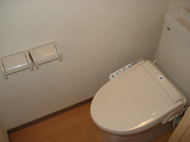 トイレ　シャワー付トイレ