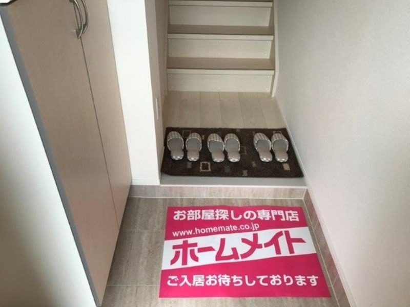 玄関　図面と現状に相違がある場合には現状を優先