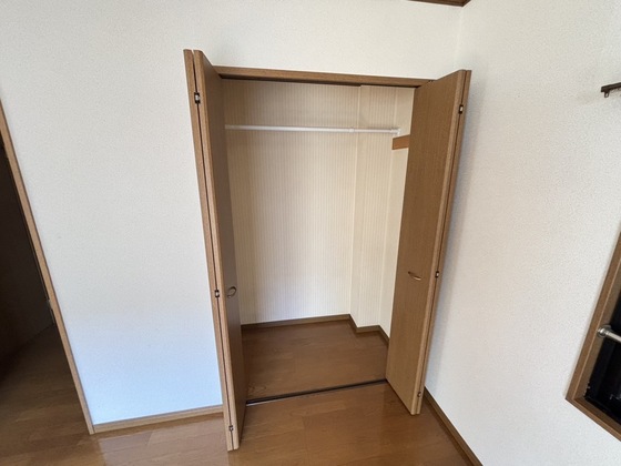 収納　※別部屋の写真です。